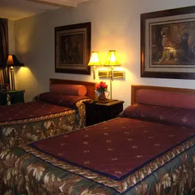 Express Inn & Suites - Image 3