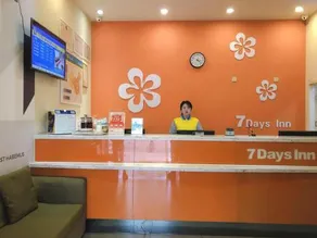 7Days Inn Weinan Jiefang Road railway station - Image 3