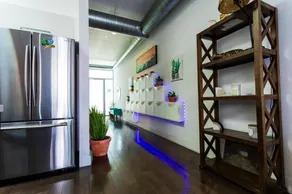 1 Bdr Condo w Patio Close to the beach - Image 2