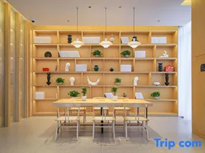 Country Inn & Suites by Radisson Shanghai Meilan Lake Luodian Ancient Town - Image 4