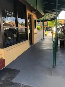 Bali Hai Motel - Image 4
