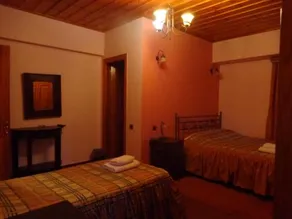 Alonaki Guesthouse - Image 3