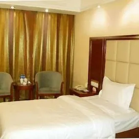Tianhe International Hotel - Image 4