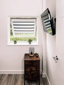 Stunning 2-bed Apartment in Banbury - Image 5