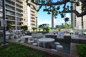 Waikiki Banyan 912 Your Luxurious Escape to Paradise - Image 2