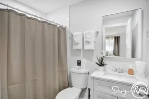 6 BR With Heated Pool Close to Beach - Image 5