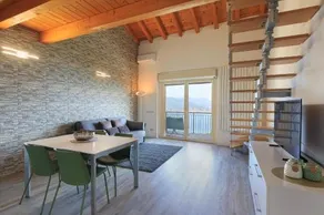 Artelago-Blu studio lake view - Image 2