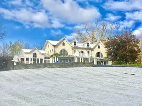 31 Acre Hudson River Estate - Image 5