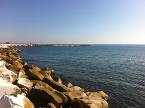 Lovely Holiday Home in Marina di Massa With Private Garden - Image 2