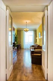 Apartment Vintage in the City Center - Image 4