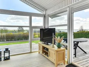 Spacious Retreat with Fjord View - By Traum Ferienwohnungen - Image 3