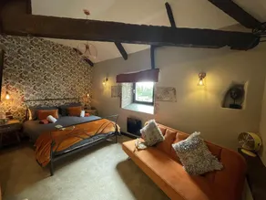 Luxury Dog-friendly 5 Star Cottage With Hot Tub - Image 4