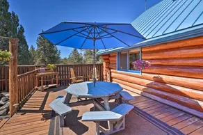 Bend Log Cabin with Cascade Mountain Views - Image 4