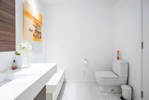 GLOBALSTAY 3BR Townhouse w HOT TUB in DT - Image 3