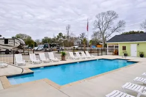 All About Relaxing RV Park-A Cruise Inn Park - Image 2