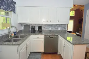 Rosies Creekside Retreat - 3 BR Escape! - Image 2