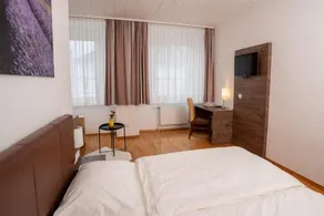 Schwarzer Adler - Image 4