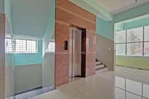 Royal Comforts by OYO Rooms - Image 2