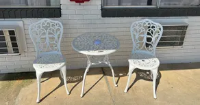 Yellow Diamond Inn - Image 3