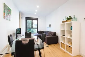 Apartamento estelar con piscina y garaje nervión - Image 3