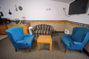 Regency Inn & Suites Kimball - Image 4