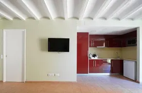 Friendly Rentals Hopper - Image 2