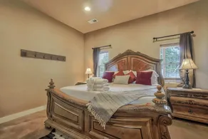 Tree House Vacationmountain Views?ranch Experience - Image 2