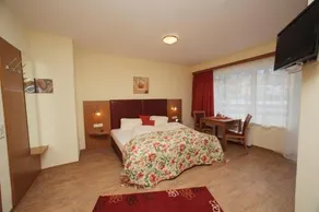 Mountain Motel - Image 2