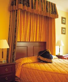 The Lodge - Image 2