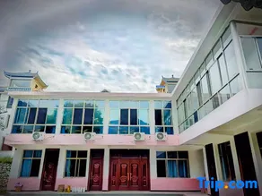 Wenxian Tianchi Bishui Homestay - Image 2