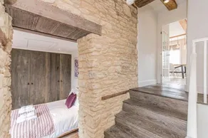 Oxfordshire Living - The Vanbrugh Apartment - Woodstock - Image 2