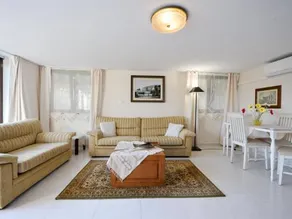 Elizabeth Home Nea Moudania - Image 3