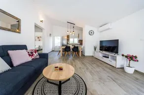Apartmani NEVA, Pridraga - Image 2