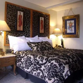 Express Inn & Suites - Image 4