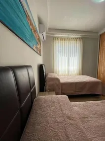 Charming Two Bedroom Apartment - Image 1