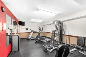 Quality Inn - Image 4