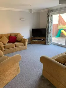 Cozy Beach House in Sandown 3 Bedrooms - Image 5