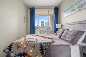 City Centre Retreat - 1BR Condo with Desk - Image 2