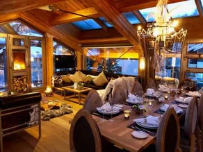 Backstage Hotel Chalet Rooms - Image 4