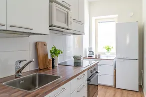 2 Bedroom apartment Steps from the Metro - Image 4