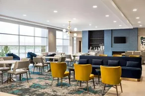 LaQuinta by Wyndham Parker - Image 2
