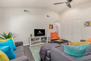 Cozy SW Casa 5 Mins to DT PHX Sleeps 6 - Image 2