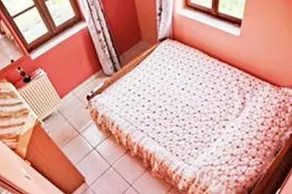 Nick And Angie House - Image 4