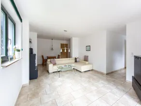 Spacious Semi-Detached House With Wood Stove Located Directly On The Rennsteig - Image 2