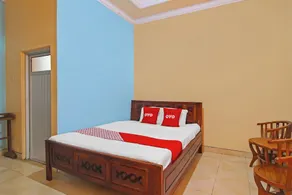OYO 92631 Hotel Dan Aula Wahyu Sari B - Image 5