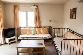 Argo Apartments - Image 5