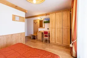 LM Rooms - Image 2