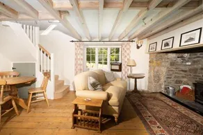 Moon Cottage - Image 4