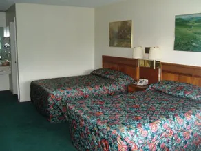 Red Carpet Inn Coxsackie - Image 2