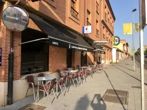 Puerta De La Villa - Image 4